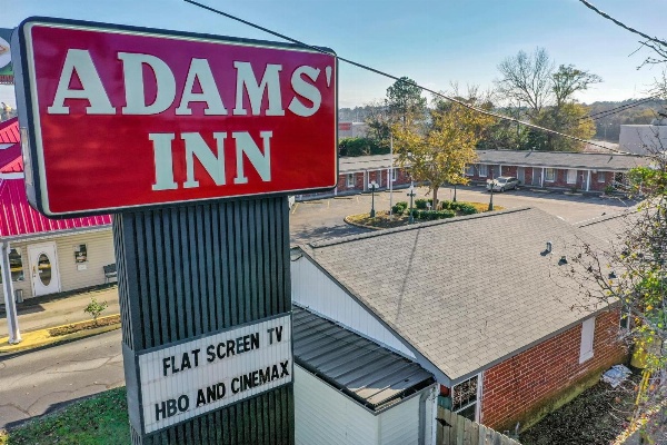 Adams Inn image 22